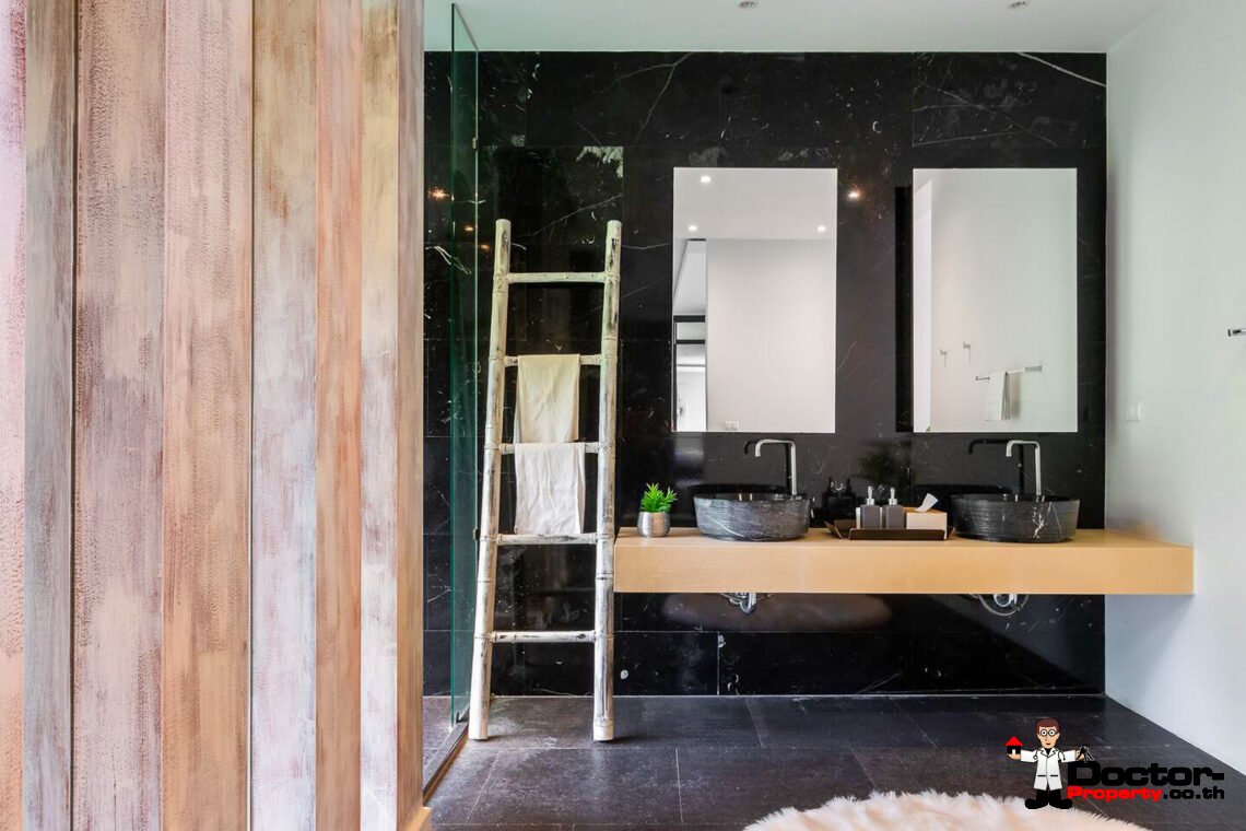 Stunning Luxury 4 Bedroom Seaviews Villa in Mae Nam Hills, Koh Samui – For Sale